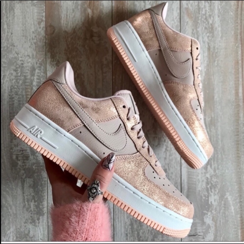NWT Nike Air Force 1 Premium Rose Gold - Picture 3 of 8